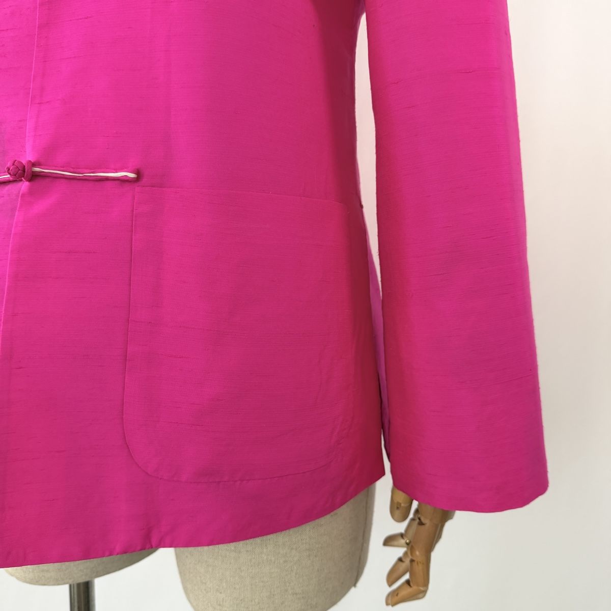 Shanghai Tang Giacche: Shanghai Tang silk blazer – Usato da Freienbach venduto da Avviivva_Shop 4