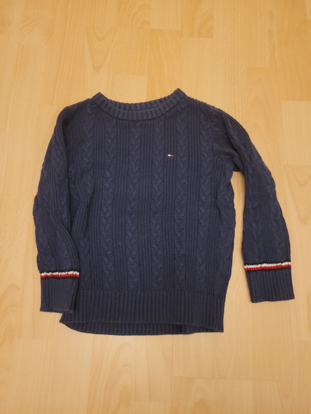 Tommy Hilfiger Pulls et sweat-shirts: Pullover gr. 104/110 Tommy Hilfiger – D'occasion à Inwil par Flower2325