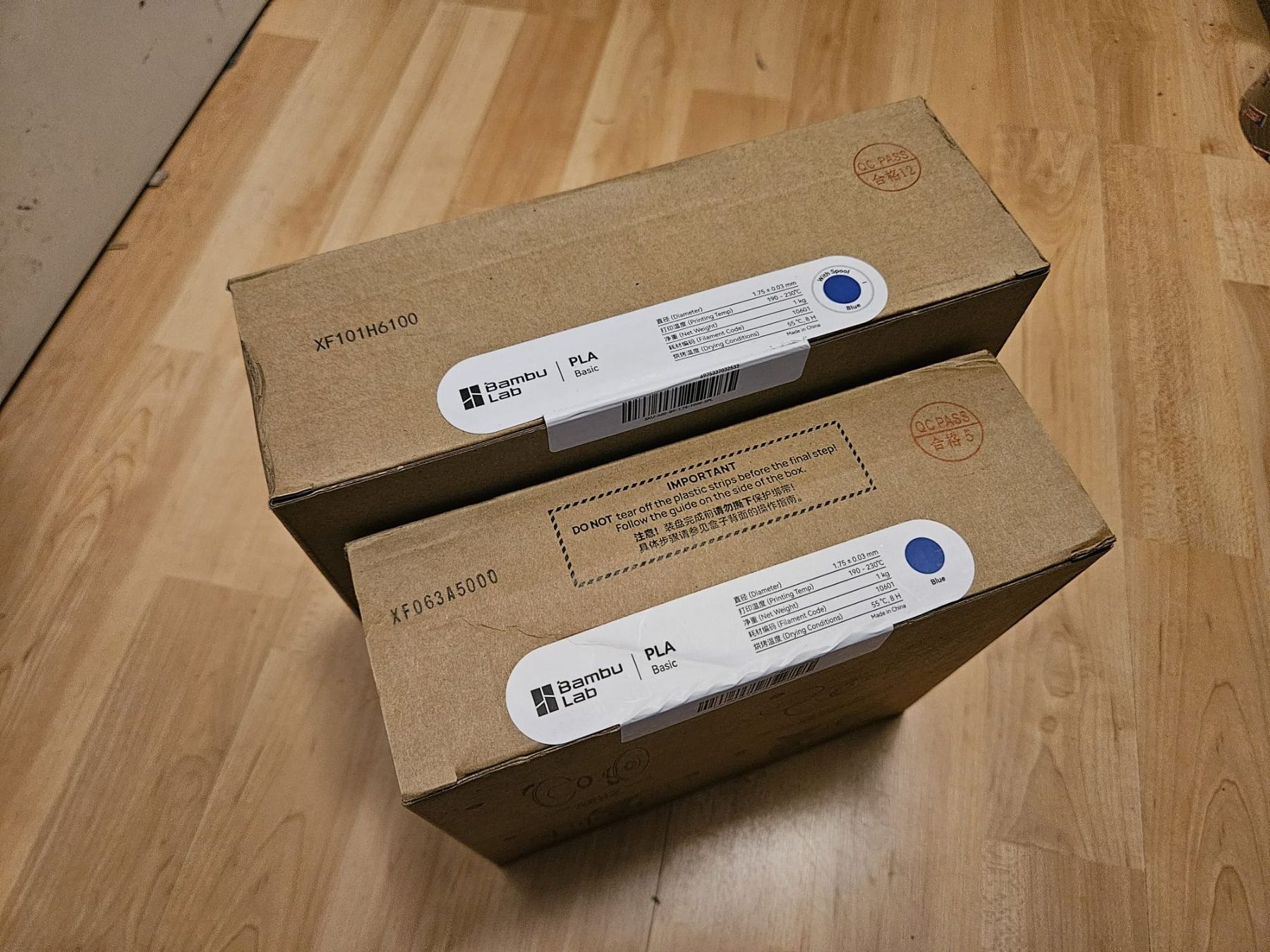 Bambu Lab Filamento: Bambu Lab PLA Basic Blue (1kg mit Spule + 1kg Refill) – Nuovo e nell'imballaggio originale da Winterthur venduto da Moineau_Mechanics