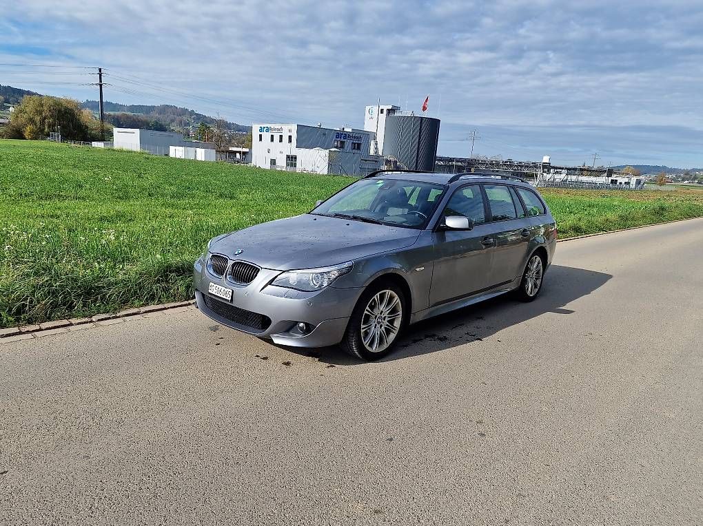 Accessori per altri veicoli: Bmw e61 hydraulischer Heckklappen  – Nuovo e nell'imballaggio originale da Niedergösgen venduto da Zecinha 2