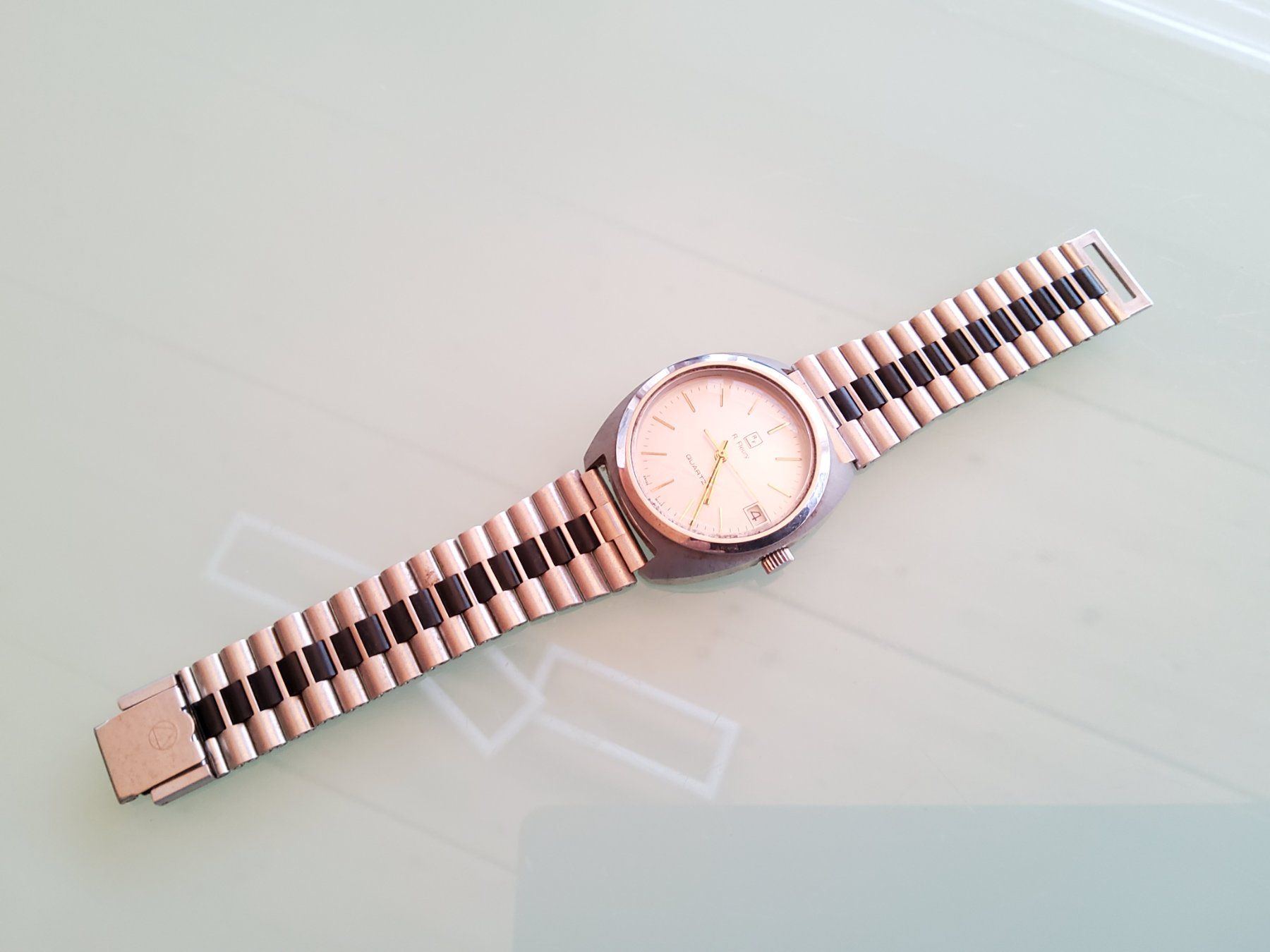 Uhren: Montre bracelet R. Fleury  – Defekt aus Malleray von Broc-Mo 1