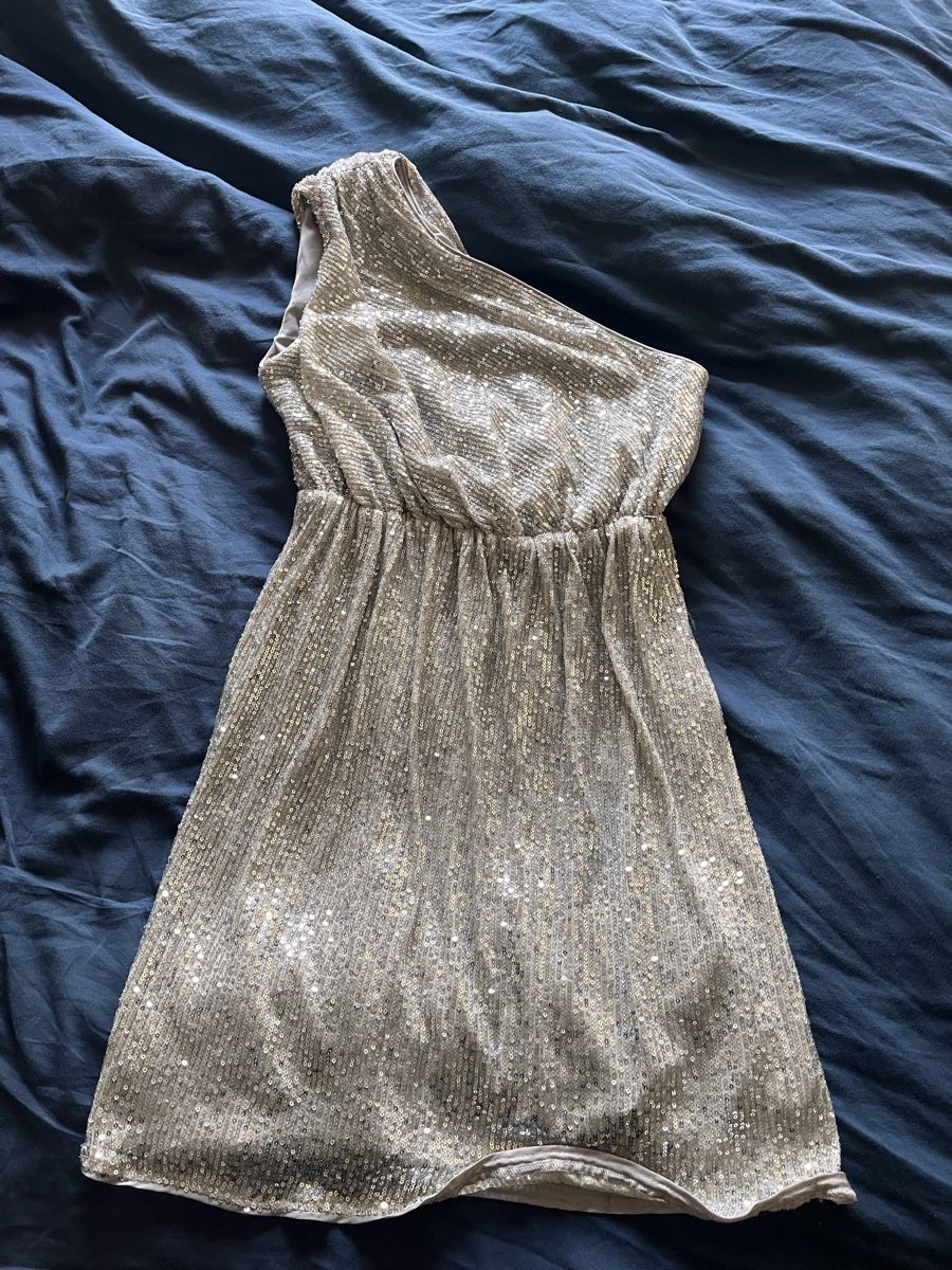 Guess Kleider: Guess Paillettenkleid s/m – Gebraucht aus Teufenthal AG von Nanahu