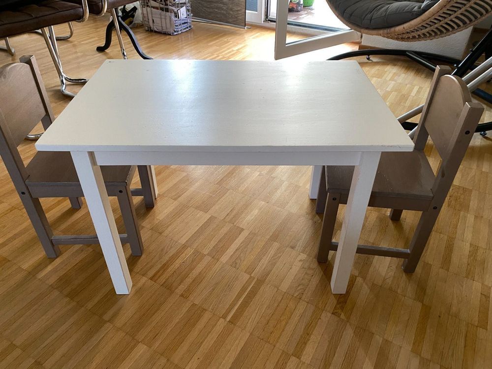 Ikea Kindertisch mit 2 Stühlen Kaufen auf Ricardo
