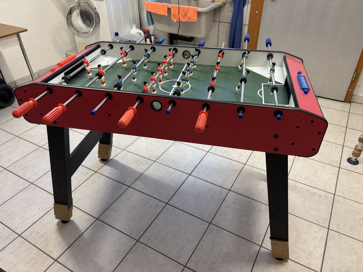 Spiele: Tischfussball / Töggelikasten – Gebraucht aus Waltenschwil von cmprobst