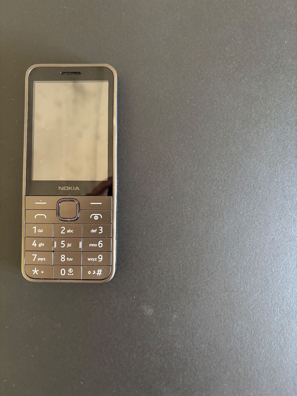 Nokia Handys / Smartphones: Nokia 235 Featurephone – Gebraucht aus Horgen von cgf95