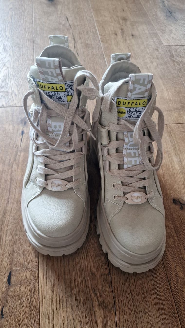 Buffalo Scarpe da donna: Sneaker Buffalo Damen – Usato da Alpnach Dorf venduto da Schanein 1