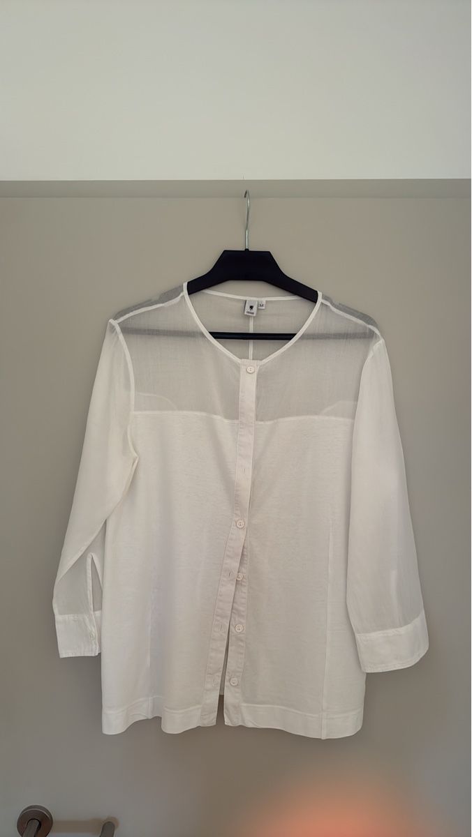 Chemisiers: White cotton Shirt Size M  – D'occasion à Geneve par fed_grg5