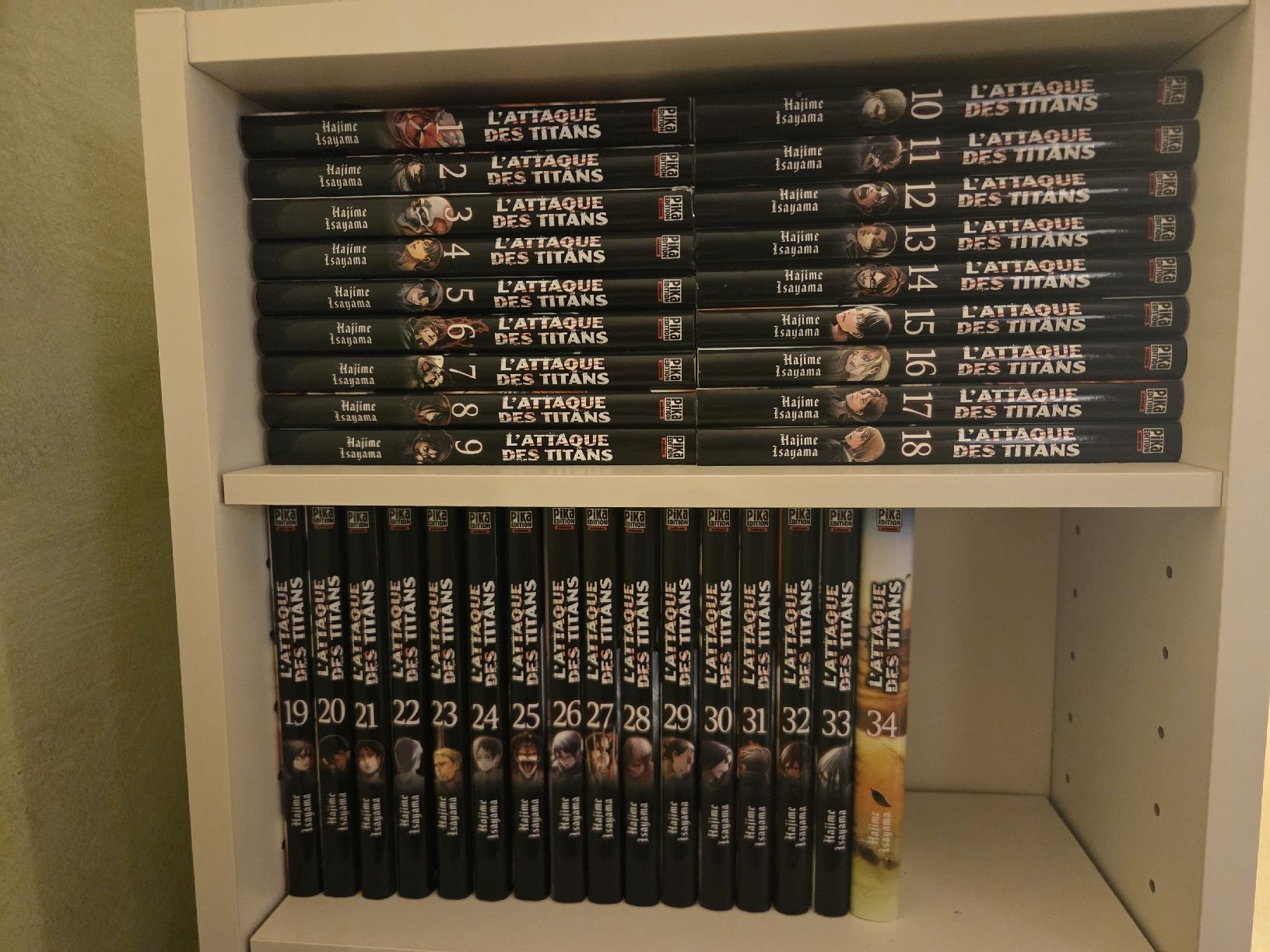 Fumetti: L'Attaque des Titans - Complet  – Usato da Yverdon Les Bains venduto da GuillaumeJea