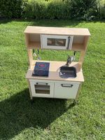 Kinderküche aus Holz - viel Platz für kleine Köche!