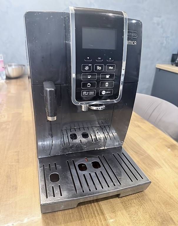 Macchine per caffè & Macchine per espresso: DeLonghi Dinamica – Usato da Wimmis venduto da fischer.60 1