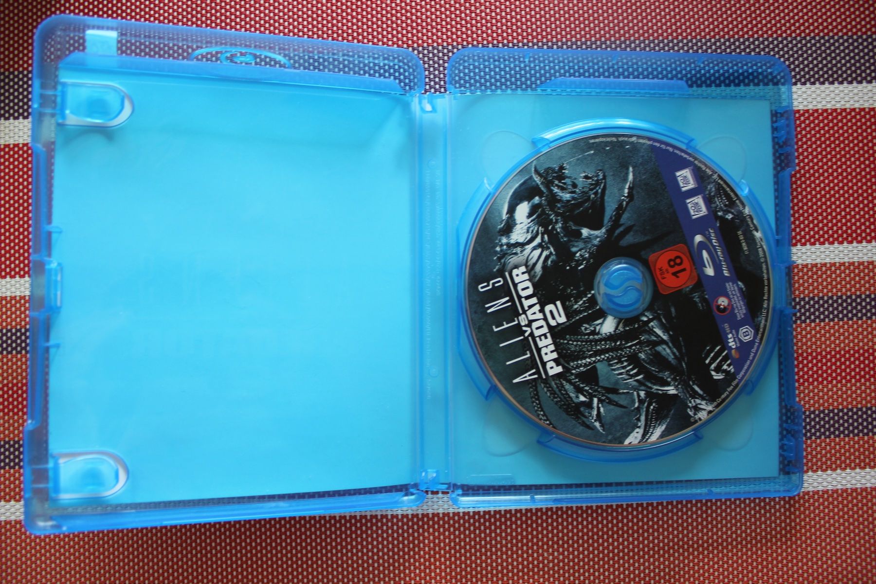 Alle DVDs: Aliens vs. Predator 2 # BLU-RAY(890) – Gebraucht aus Geroldswil von  1