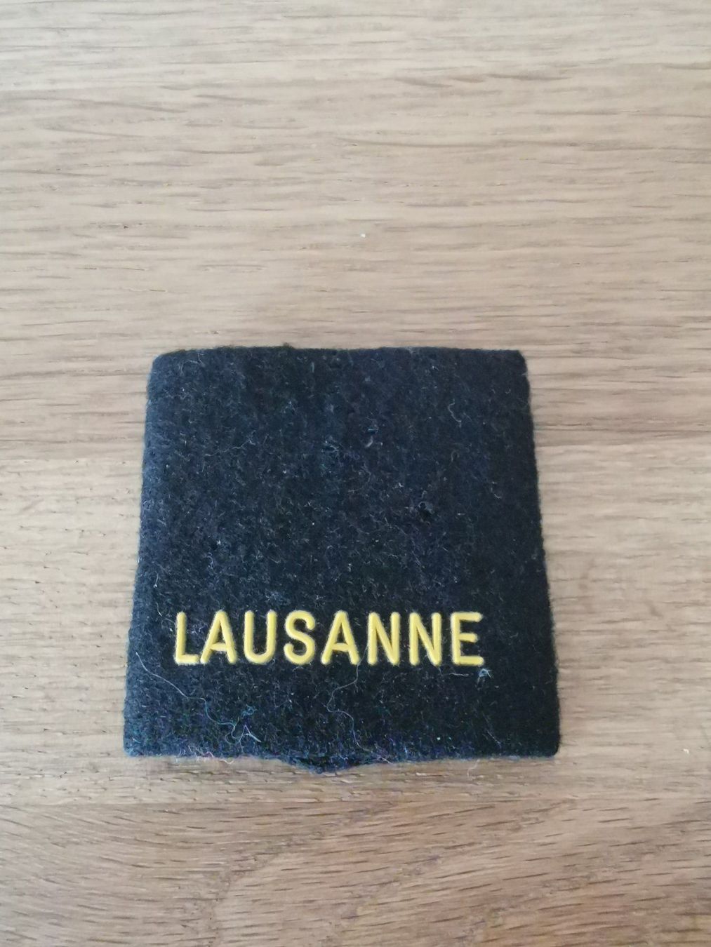 Toppe: Patelette Pompier – Usato da Payerne venduto da jacmar