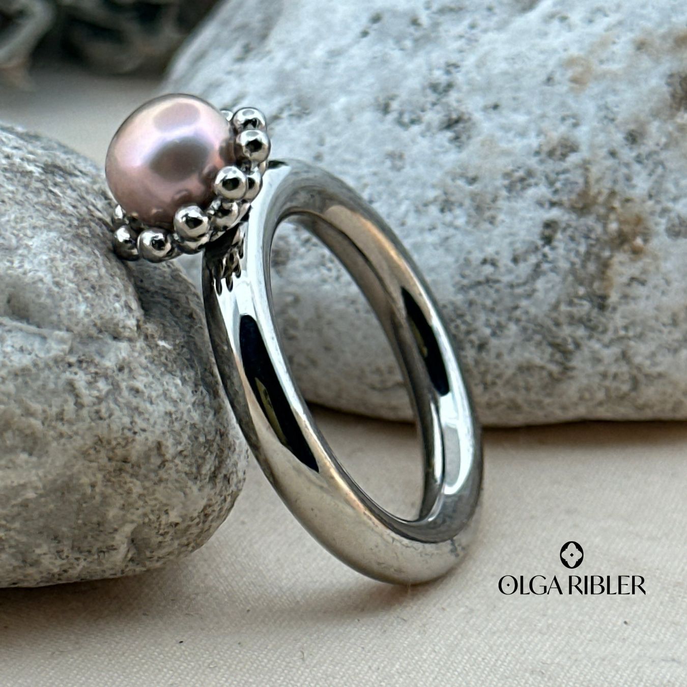 Olga Ribler Ringe: Edelstahl 4 mm  Ring mit Perle,  Ringgrösse 62 – Neu (gemäss Beschreibung) aus Luzern von Schmuckoutlet 5