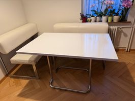 Esstisch mit Stuhl im sehr guten Zustand