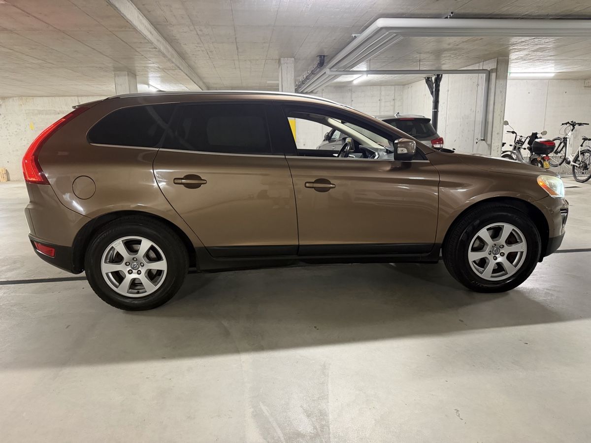 Volvo Autos: Volvo XC60 2.4D – D'occasion à Derendingen par GolfRolf 4