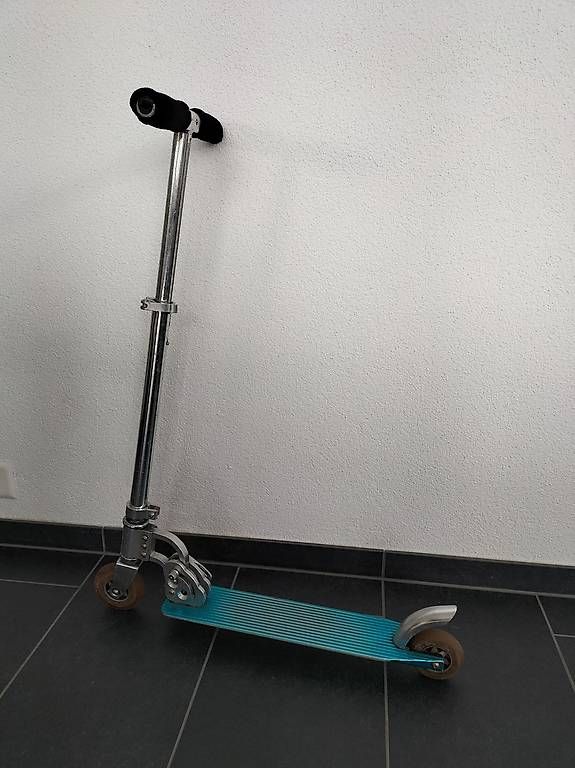 Kickboard: Scooter / Trottinet  – Usato da Schwyz venduto da rap_z7ny 1