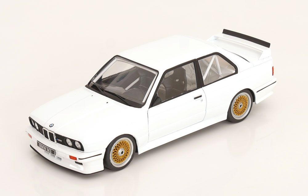 Solido Voitures modèles: 1:18 BMW M3 E30 Race Ready Solido – Neuf avec emballage d'origine à Baar par Cai