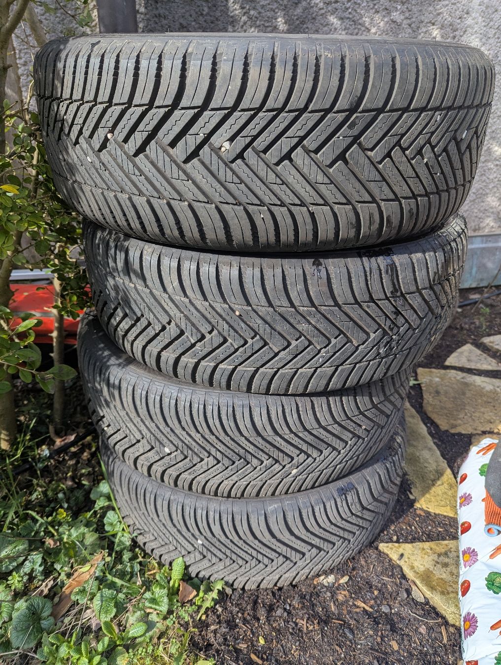 Pneumatici & Ruote complete: Pneus 205/55R16 4 saisons – Usato da Carouge GE venduto da mae_j6hs