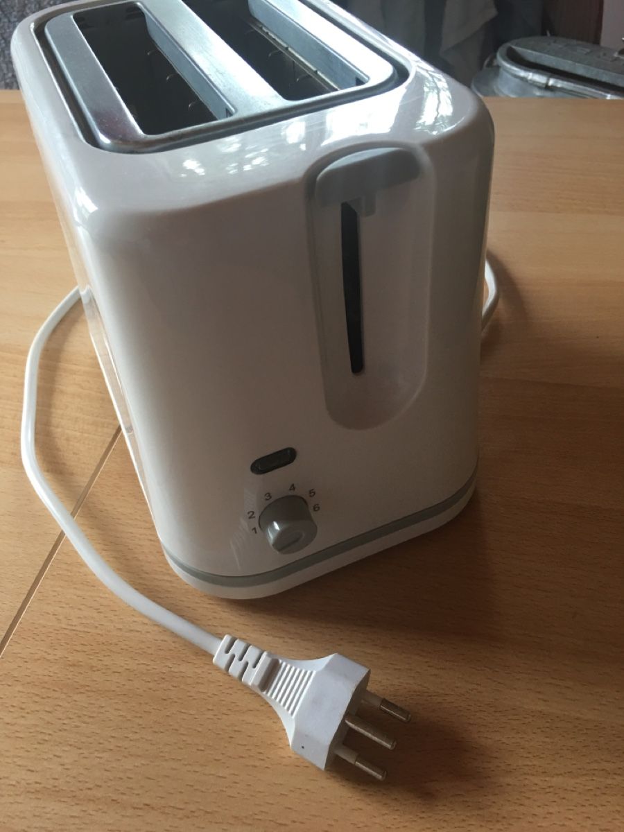 Durabase Küchengeräte: Durabase Toaster 2 Schlitze weiss gebraucht – Gebraucht aus Bärschwil von Ranron1970 3