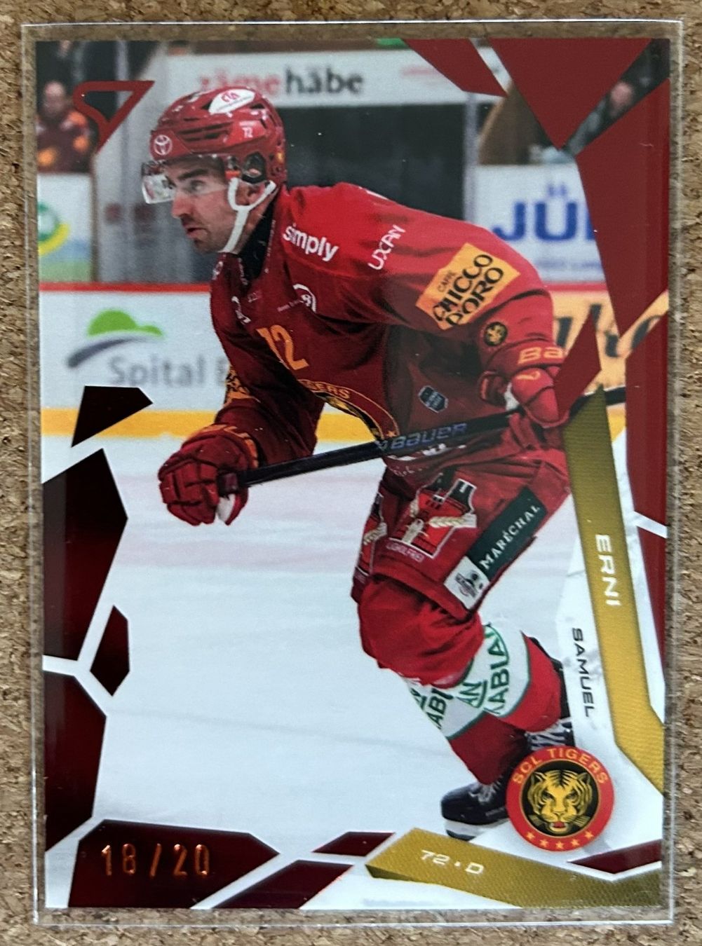 Sportzoo Carte collezionabili: SC Langnau Red Parallel Samuel Erni 18/20 – Nuovo (secondo la descrizione) da Cham venduto da 9inches