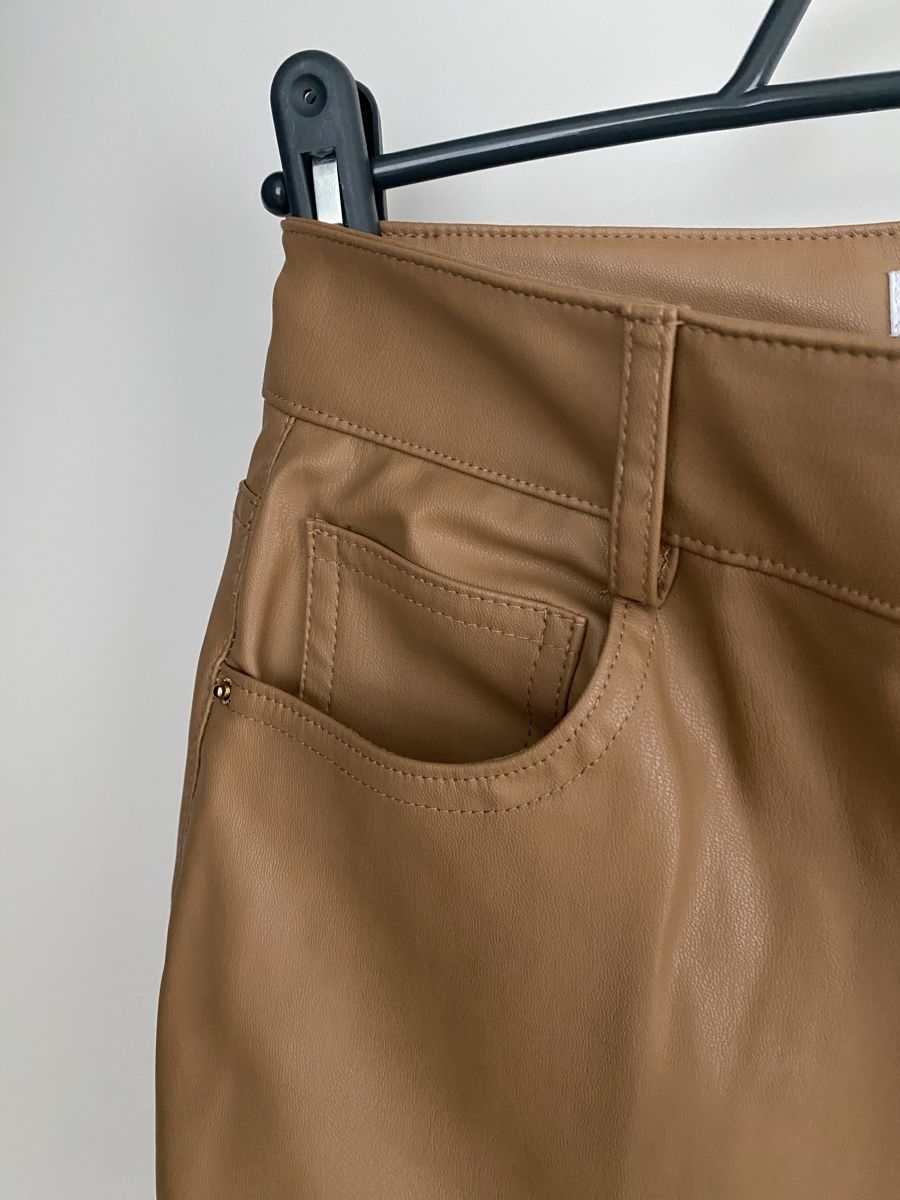 Zara Hosen: Pantalon ZARA, 38, similicuir – Neu (gemäss Beschreibung) aus Bussigny von cac_q2c6 2