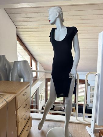 Schwarzes Kleid von PINKO