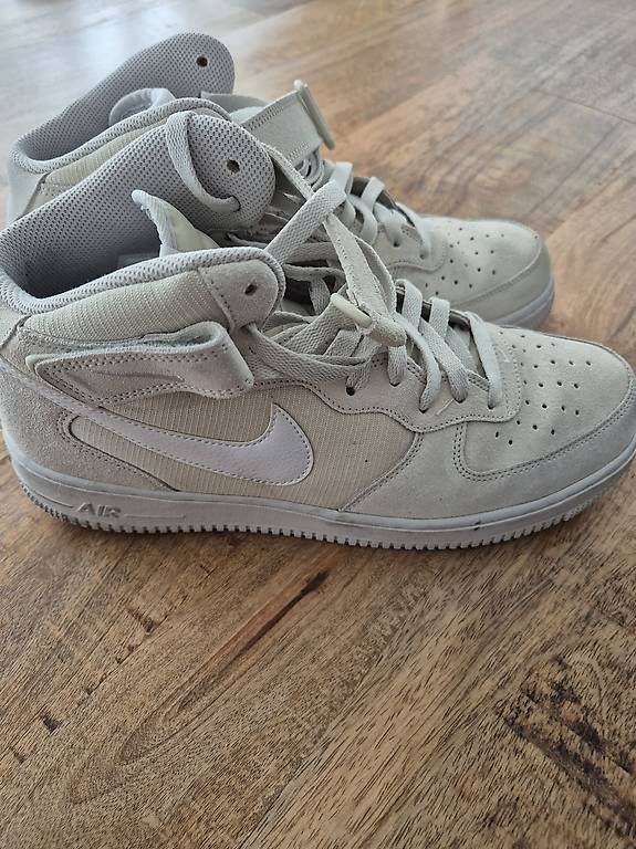 Scarpe da uomo: Nike Air Force 1 zu verkaufen  – Usato da Ostermundigen venduto da Calvinom