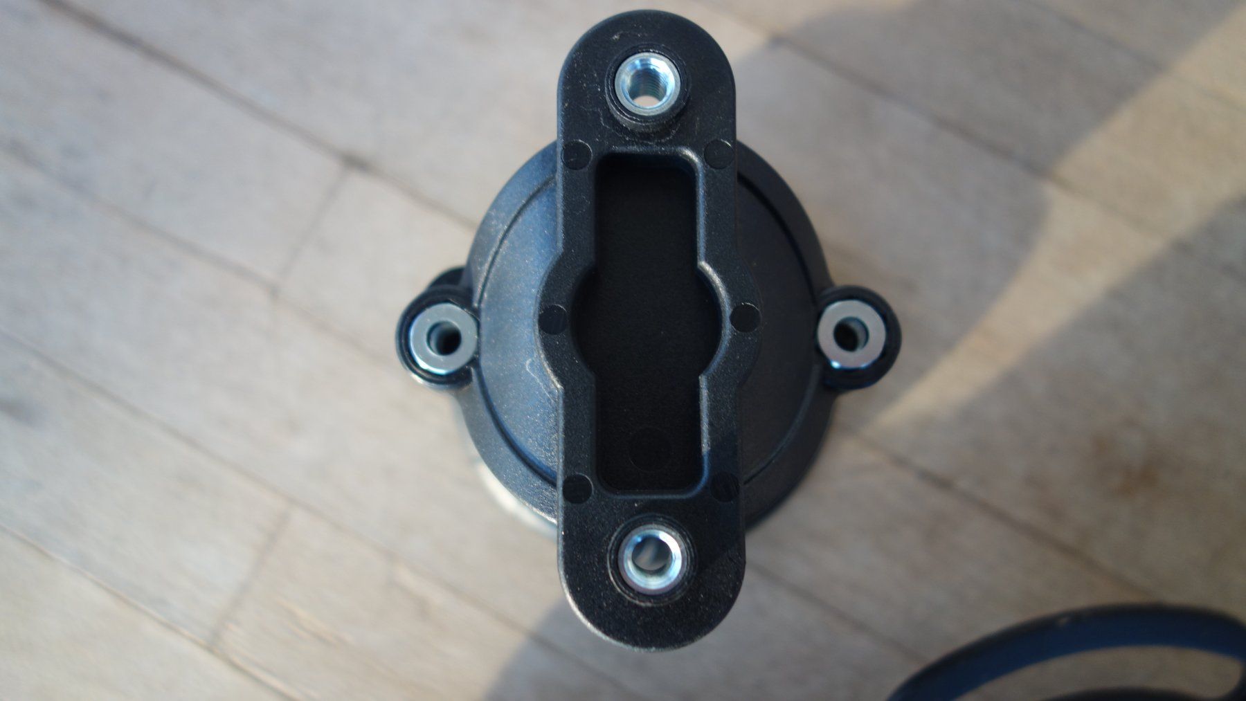 Supporti per biciclette: SOLID Zusatzhalterung für Veloaufhängesystem NEU - VERSAND – Difettoso da Innerferrera venduto da tic_p7qd 4
