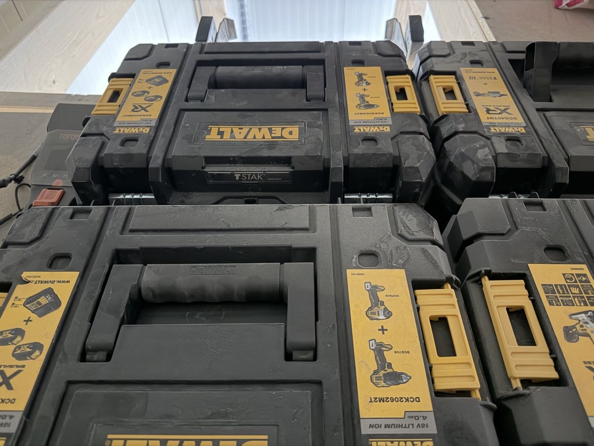 Dewalt Tous les outils: De Walt Kisten – Neuf (Voir description) à Wangen SZ par ca018 1