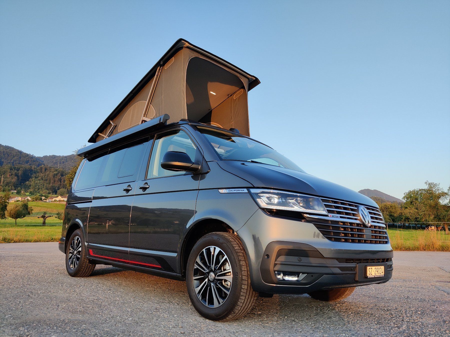 VW Veicoli da campeggio: VW T6.1 California Ocean Edition 4Motion – Usato da Altendorf venduto da vw-bus-vermietung