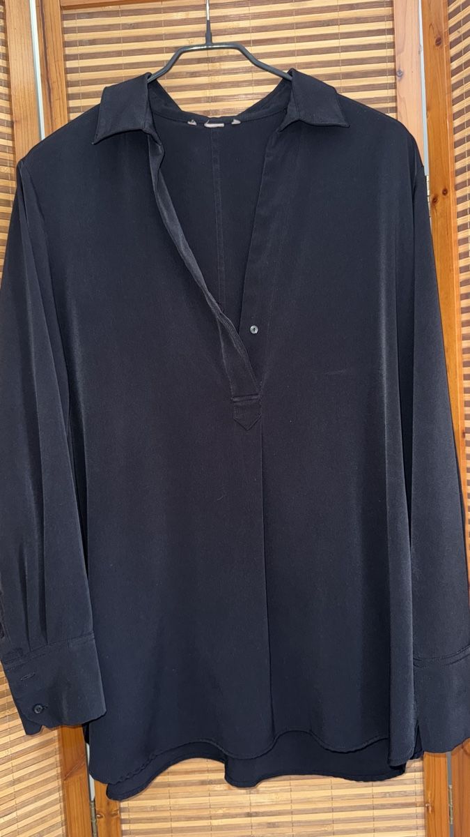 H&M Chemisiers: Bluse von H&M, 44, schwarz  – D'occasion à Gümligen par morticiaaddams