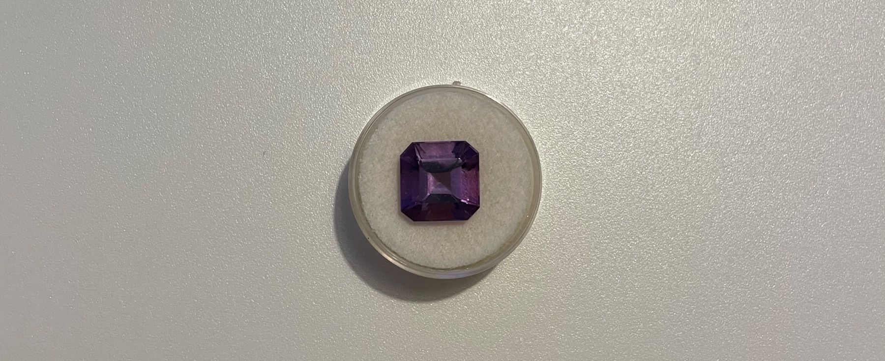 Edelsteine: Amethyst / 6.4 Karat – Gebraucht aus Wetzikon ZH von Nicitarasco