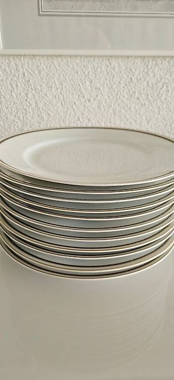 Piatti: Teller 23 cm mit Goldrand (Langenthal) – Usato da Kestenholz venduto da Schwogi 1