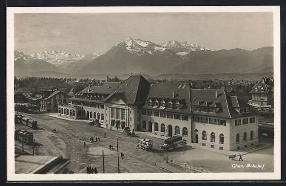 Cartoline postali: Thun, Bahnhof mit Bergpaorama Niesen und – Usato da Berlin venduto da bartko-reher