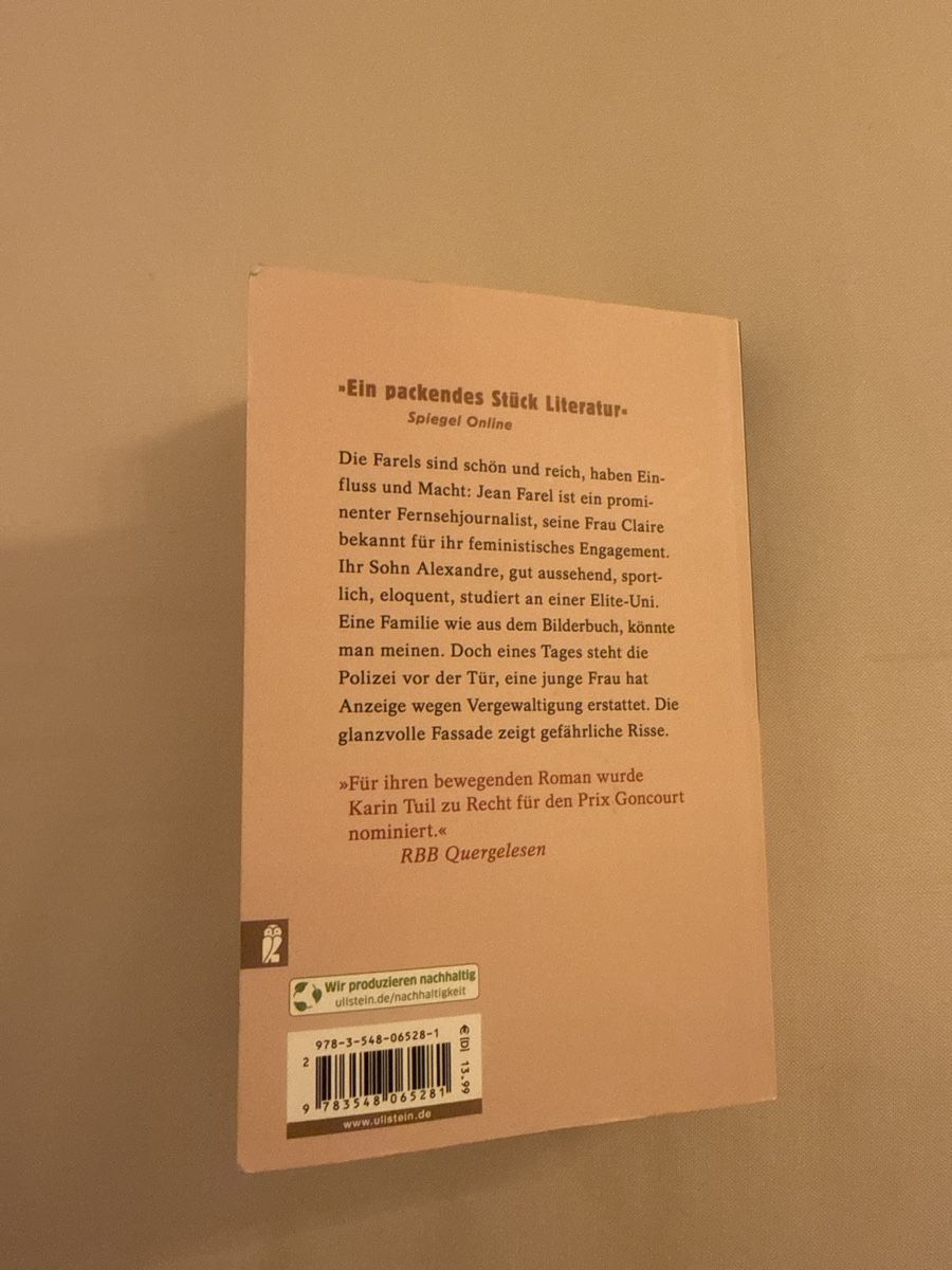 Libri: Karine Tuil: Menschliche Dinge - Ein packender Roman – Usato da Winterthur venduto da marina_p. 1