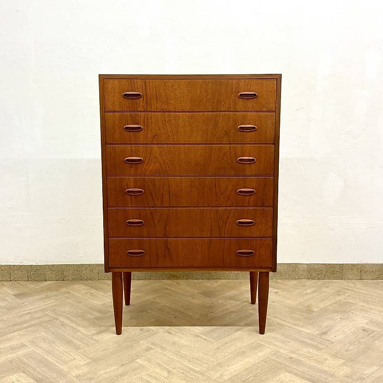 Cassettiere: Mid Century dänische teak Kommode – Usato da basel venduto da futureforyesterday