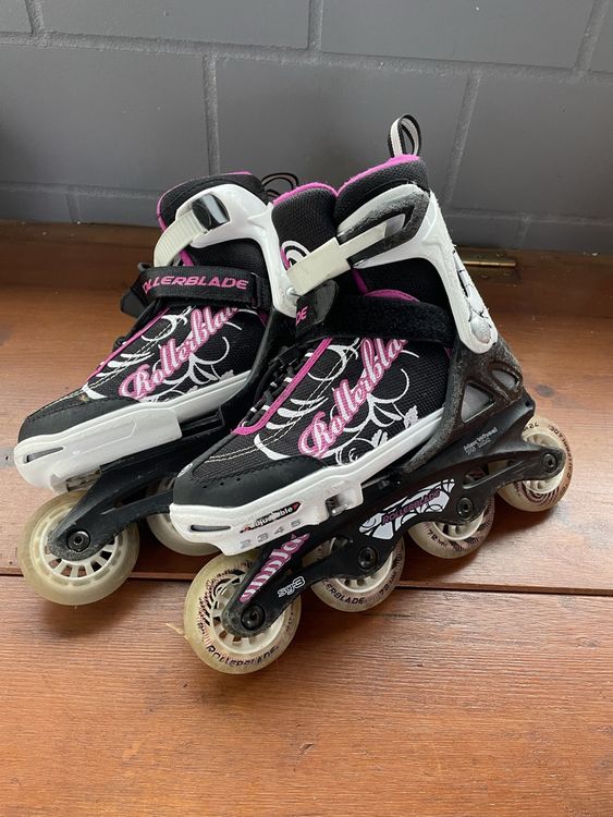 Pattini in linea & Pattini a rotelle: Inlineskates Gr. 33-36,5 verstellbar – Usato da Bettlach venduto da A-M