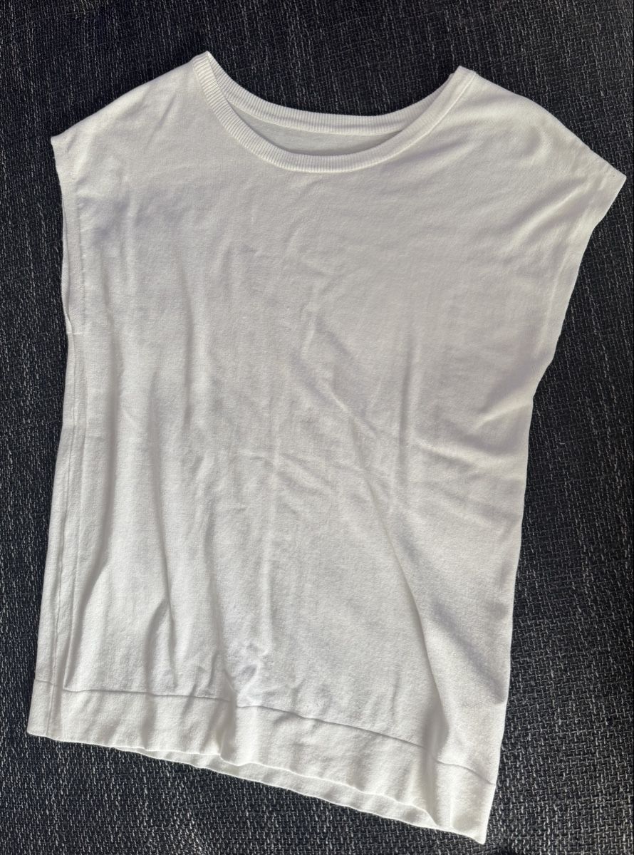 T-Shirts: Amazon Essentials weisses Damen-T-Shirt – Gebraucht aus Schliern b. Köniz von Atena21 1
