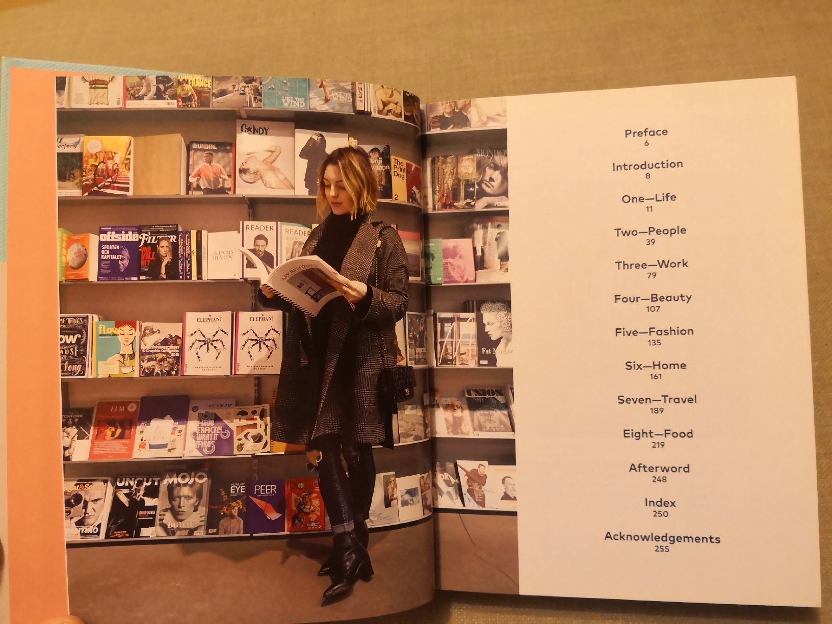 Libri: Bloom, Navigating Life and Style von Estée Lalonde – Usato da Wädenswil venduto da coconut1289 4