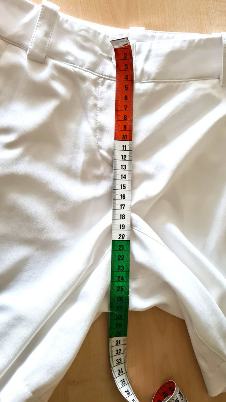 Nike Hosen: Hose Nike Golf Gr. 34 – Gebraucht aus Saland von V-Tour 3