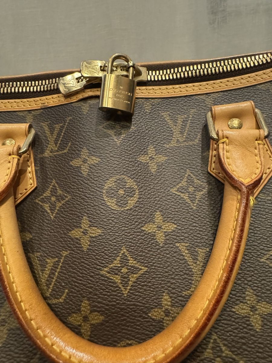 Louis Vuitton Sacs: Louis Vuitton Reisetasche – D'occasion à Reiden par ram_w7hf 4