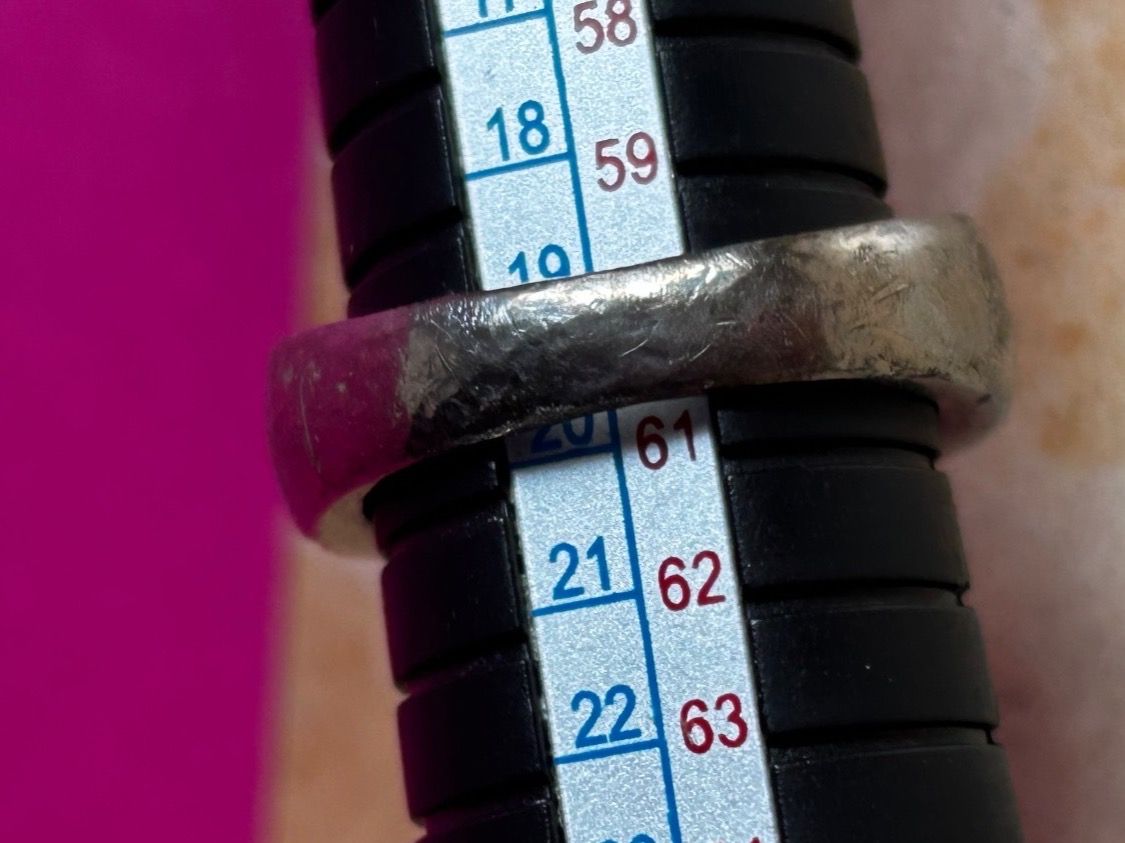 Ringe: Ring mit weissem Stein Gr.60 – Defekt aus Dittingen von Bijoubelle 6