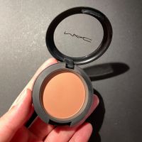 Mac Melba matte powder Blush
