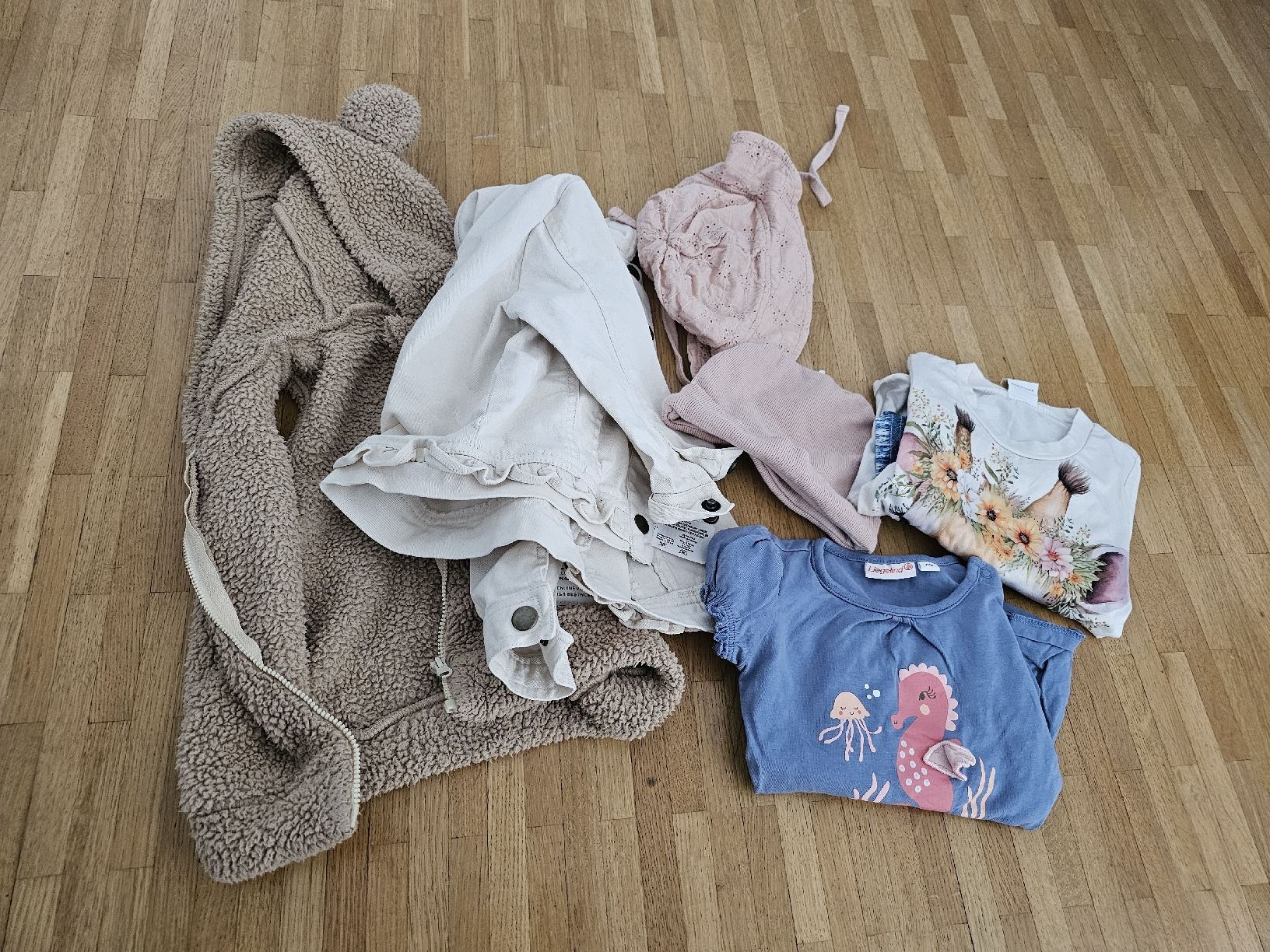 Lotti & Set di vestiti: Grosses Kleiderpaket 1 Mädchen Gr. 74/80 – Usato da Rothenburg venduto da Prinzaessin_Lillifee 2