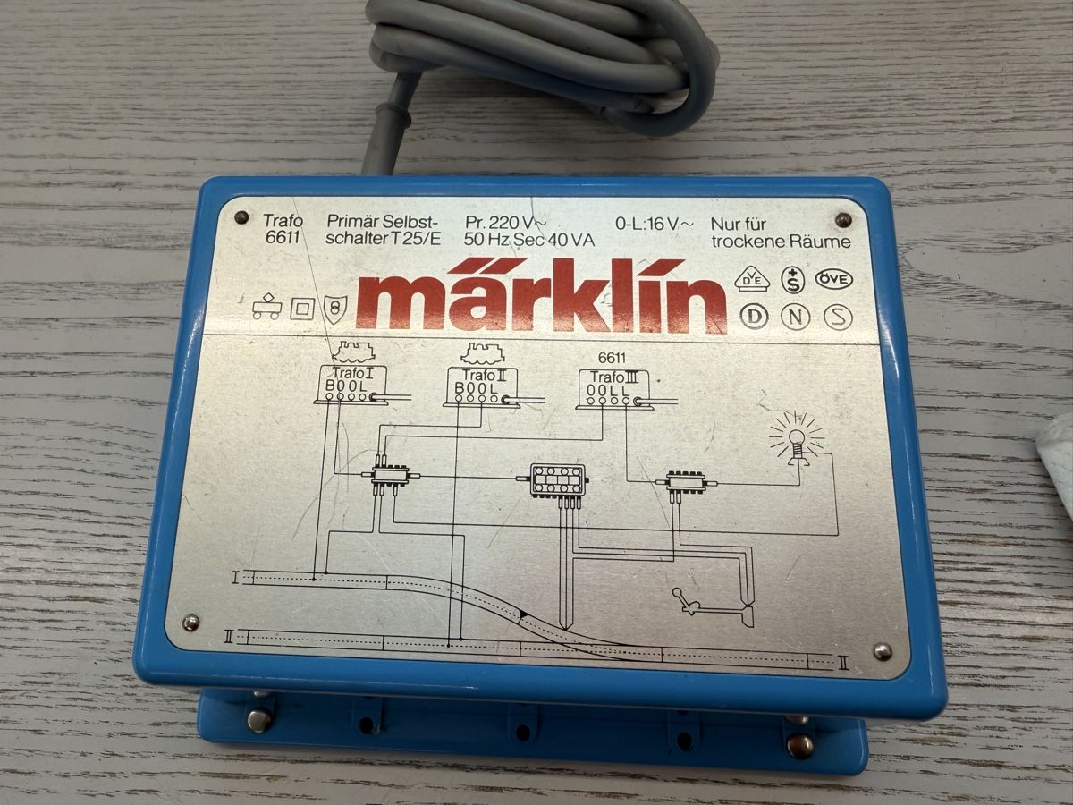 Märklin Modelleisenbahnen: Märklin 6611 Lichttransformator – Gebraucht aus Lupsingen von New-Haven
