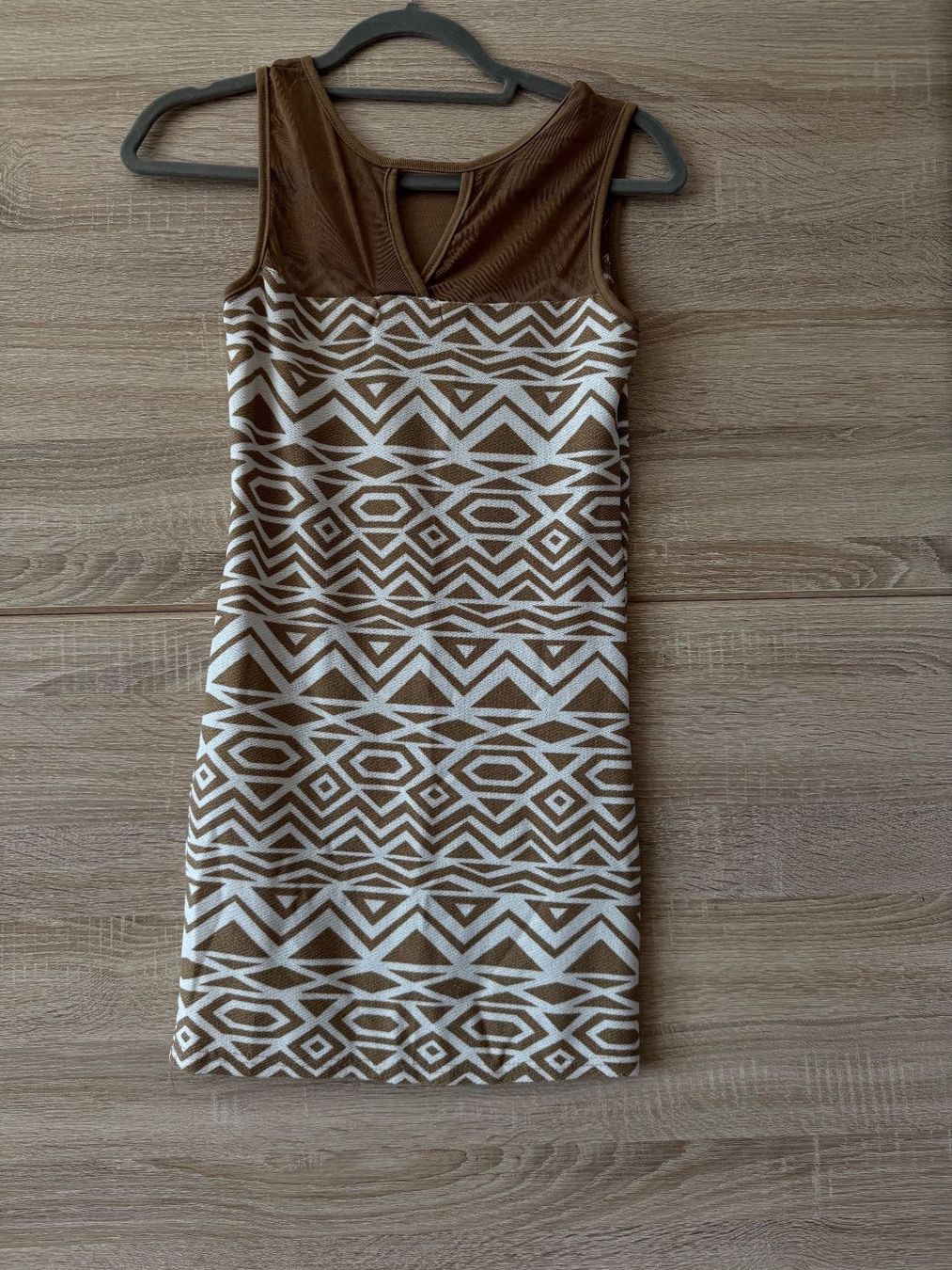 Vestiti: Robe motif brune blanche – Nuovo (secondo la descrizione) da Montreux venduto da Izapechee 1