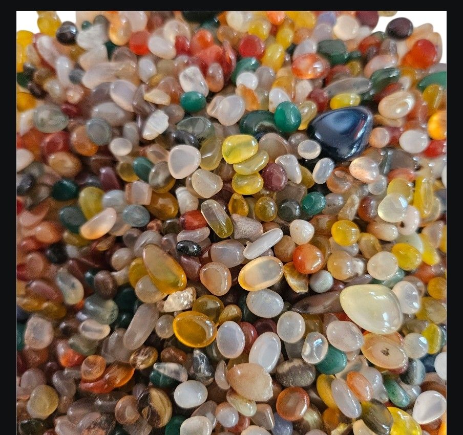 Minerali & Pietre curative: Pierres aghates 1kg – Nuovo e nell'imballaggio originale da Vernier venduto da 19pigments 1