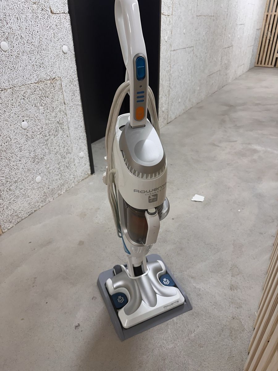 Rowenta Dampfreiniger: Rowenta Clean & Steam - Dampfreiniger – Gebraucht aus Oberengstringen von Recharles