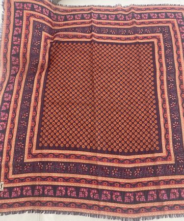 Yves Saint Lauren Foulard 🌸
