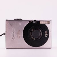 Canon IXUS 70 | 3x Zoom - Vintage Camera